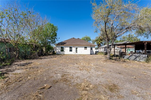 318 Cheyenne St, Corpus Christi, TX 78405