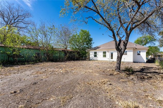 318 Cheyenne St, Corpus Christi, TX 78405