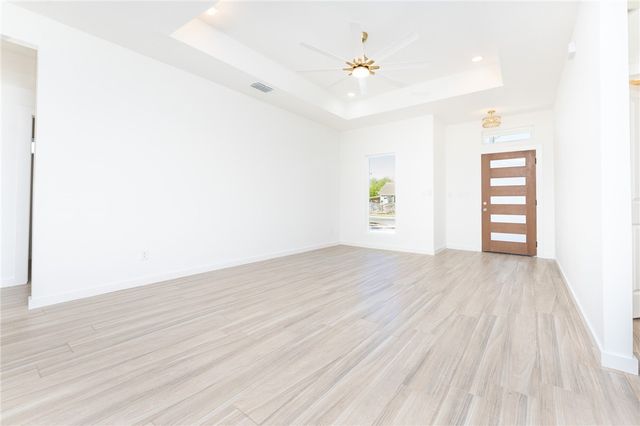 318 Cheyenne St, Corpus Christi, TX 78405