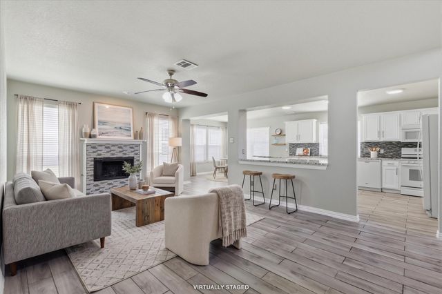 9737 Maryville Lane, Fort Worth, TX 76108