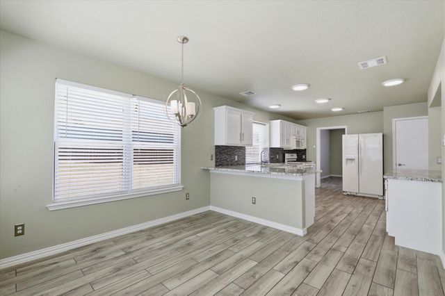 9737 Maryville Lane, Fort Worth, TX 76108