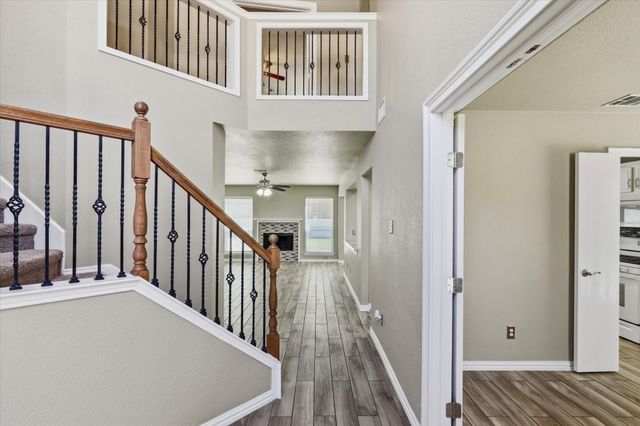 9737 Maryville Lane, Fort Worth, TX 76108