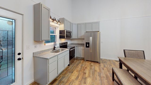 100 Stonewood Drive, Huntington, WV 25705