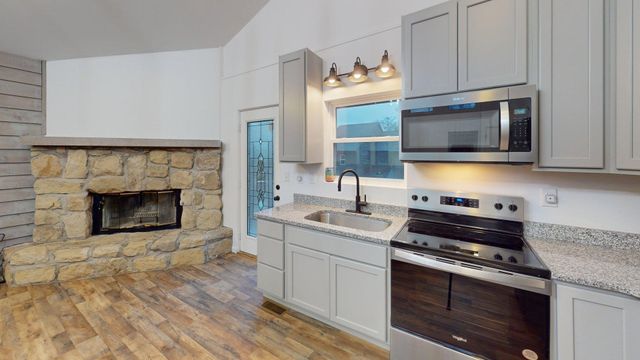 100 Stonewood Drive, Huntington, WV 25705