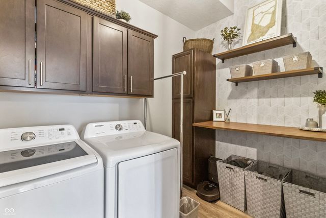 10966 Towpath Court, Fishers, IN 46040