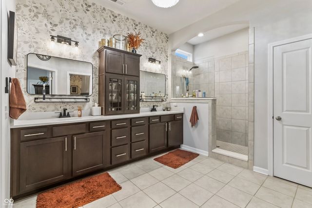 10966 Towpath Court, Fishers, IN 46040