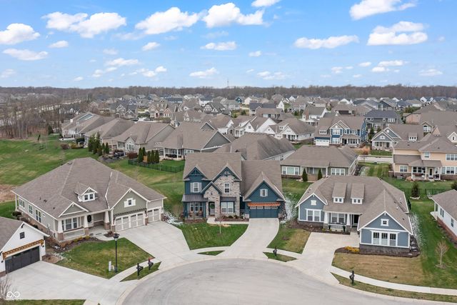 10966 Towpath Court, Fishers, IN 46040