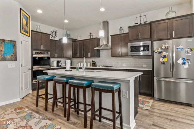 10966 Towpath Court, Fishers, IN 46040