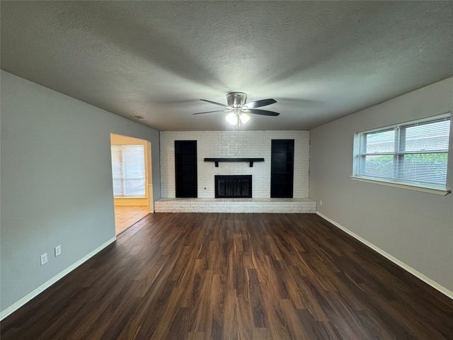 6224 Wheaton Drive B, Fort Worth, TX 76133