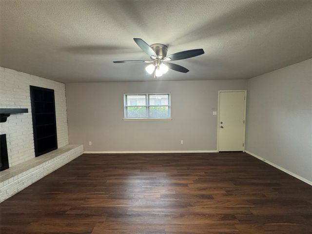 6224 Wheaton Drive B, Fort Worth, TX 76133