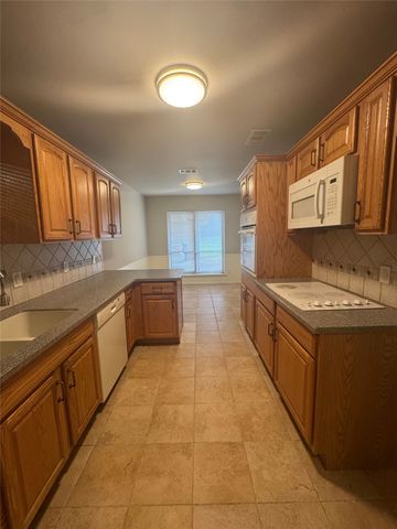 6224 Wheaton Drive B, Fort Worth, TX 76133