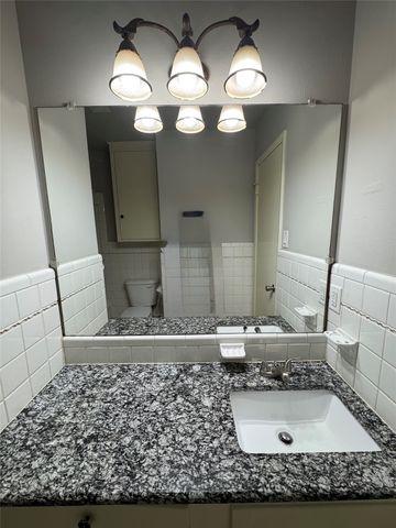 6224 Wheaton Drive B, Fort Worth, TX 76133