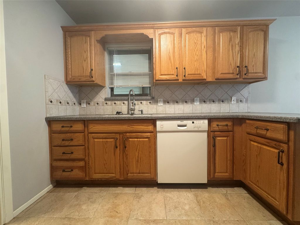 6224 Wheaton Drive B, Fort Worth, TX 76133