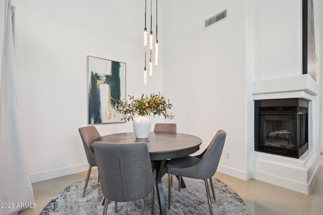 10030 E CELTIC Drive, Scottsdale, AZ 85260