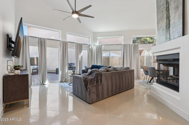 10030 E CELTIC Drive, Scottsdale, AZ 85260