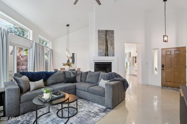 10030 E CELTIC Drive, Scottsdale, AZ 85260