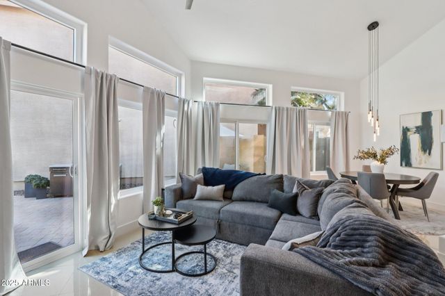 10030 E CELTIC Drive, Scottsdale, AZ 85260