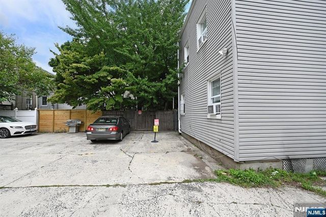 354 Paterson Plank Road, Jersey City, NJ 07307