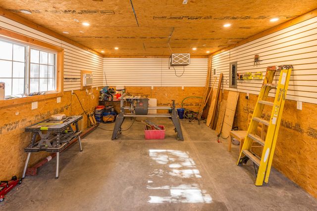 3421 COUNTRY CLUB DR, Jefferson City, MO 65109