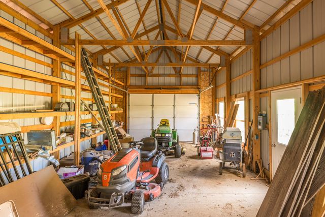 3421 COUNTRY CLUB DR, Jefferson City, MO 65109