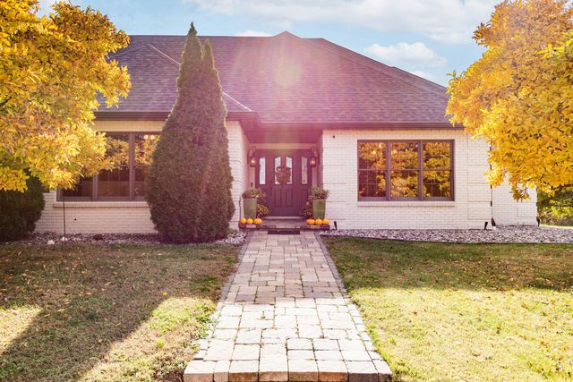 3421 COUNTRY CLUB DR, Jefferson City, MO 65109