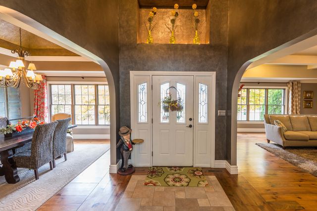 3421 COUNTRY CLUB DR, Jefferson City, MO 65109