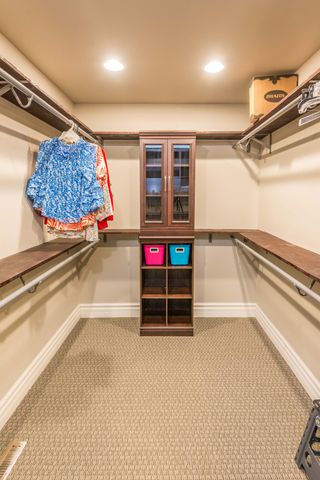 3421 COUNTRY CLUB DR, Jefferson City, MO 65109