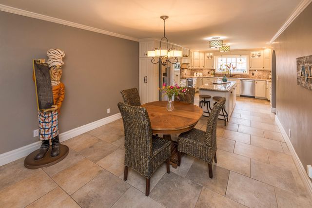 3421 COUNTRY CLUB DR, Jefferson City, MO 65109