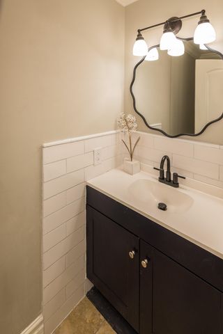 3421 COUNTRY CLUB DR, Jefferson City, MO 65109