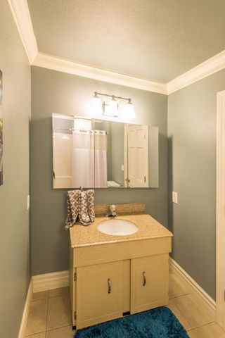 3421 COUNTRY CLUB DR, Jefferson City, MO 65109