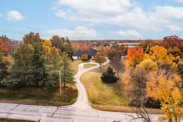 3421 COUNTRY CLUB DR, Jefferson City, MO 65109