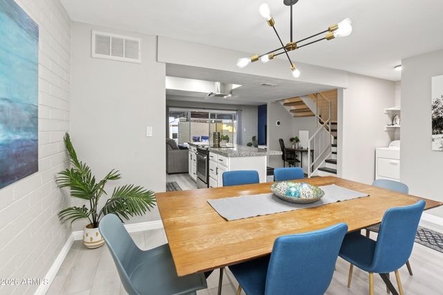 7740 E HEATHERBRAE Avenue 17, Scottsdale, AZ 85251