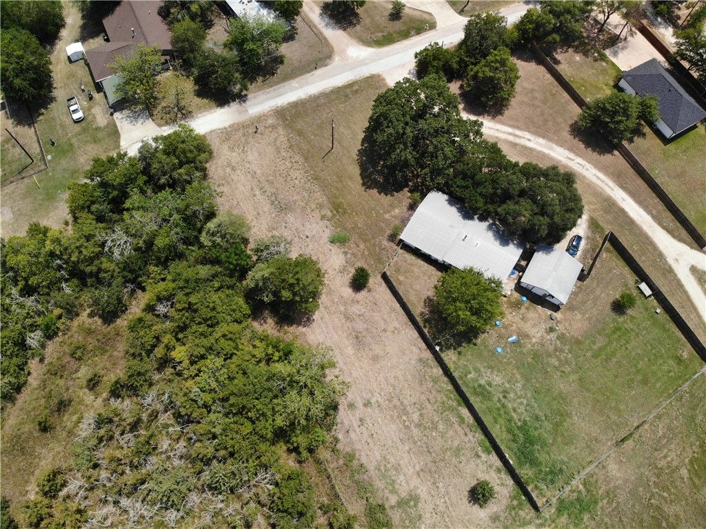 1923 Lightfoot Lane, Bryan, TX 77803 — photo 3
