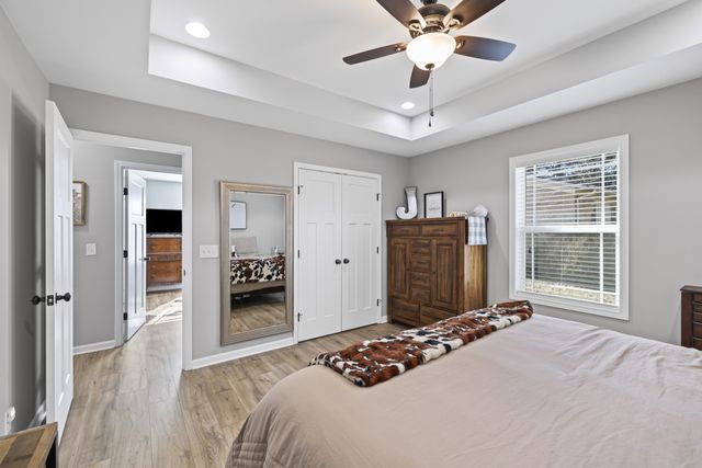 33 Rogers Dr, Manchester, TN 37355