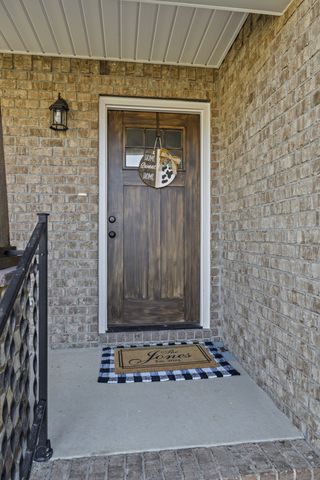 33 Rogers Dr, Manchester, TN 37355