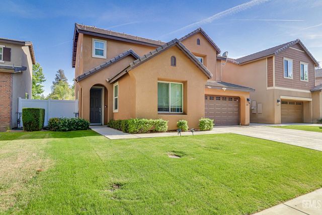 8303 McGraw Hill Drive, Bakersfield, CA 93311