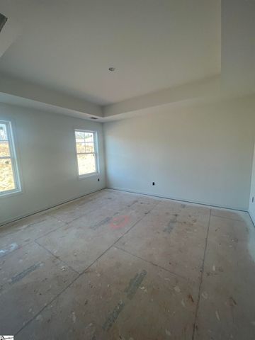 18 Gateway Drive, Central, SC 29630