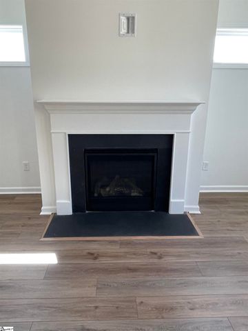 18 Gateway Drive, Central, SC 29630