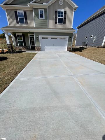 18 Gateway Drive, Central, SC 29630