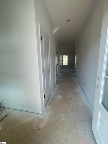 18 Gateway Drive, Central, SC 29630