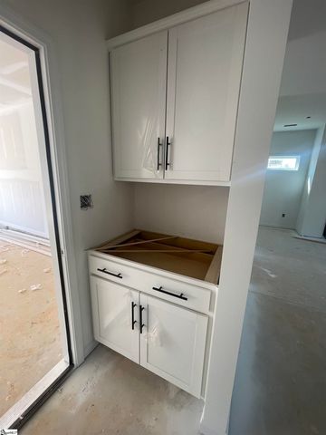 18 Gateway Drive, Central, SC 29630