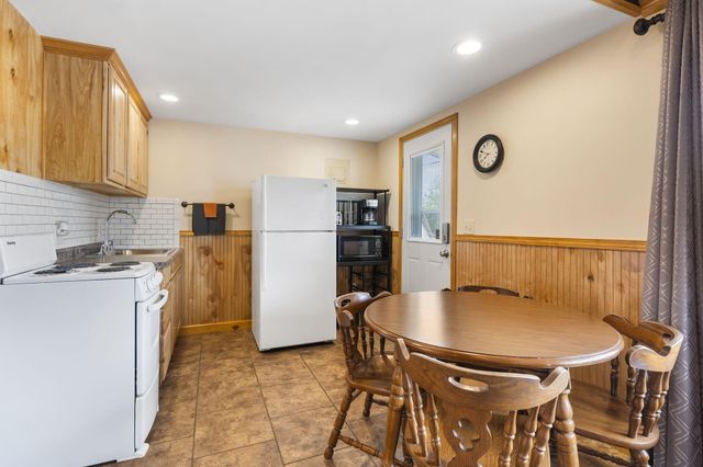 108 Deep Water Circle, Reeds Spring, MO 65737