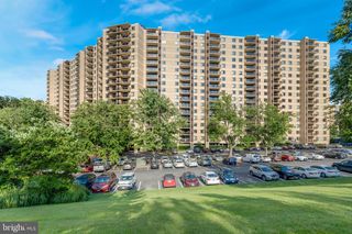 309 YOAKUM PKWY #503, Alexandria, VA 22304