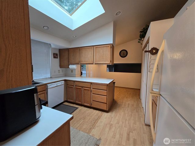 1223 SW 353rd Street, Federal Way, WA 98023