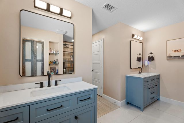 5846 NW Dooley Circle, Port St. Lucie, Port St Lucie, FL 34986