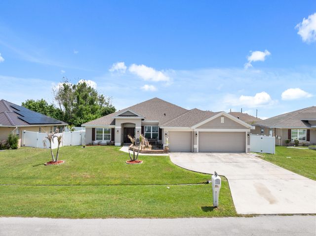 5846 NW Dooley Circle, Port St. Lucie, Port St Lucie, FL 34986