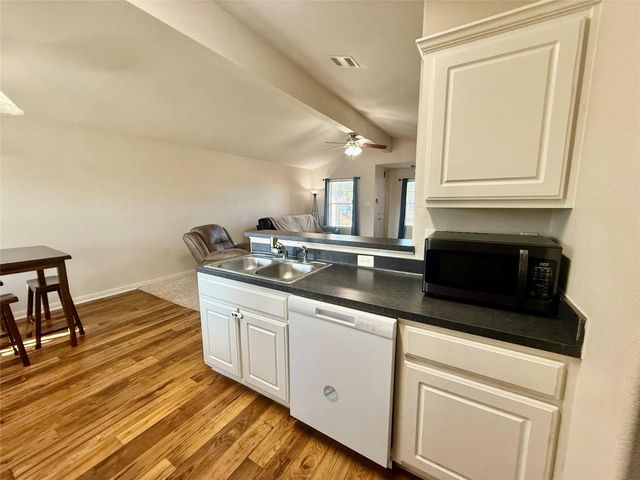 4303 Sunflower Creek Lane, Richmond, TX 77469