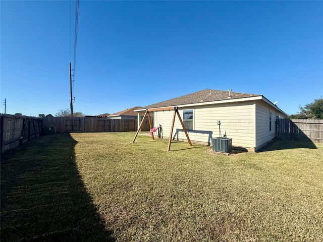 4303 Sunflower Creek Lane, Richmond, TX 77469