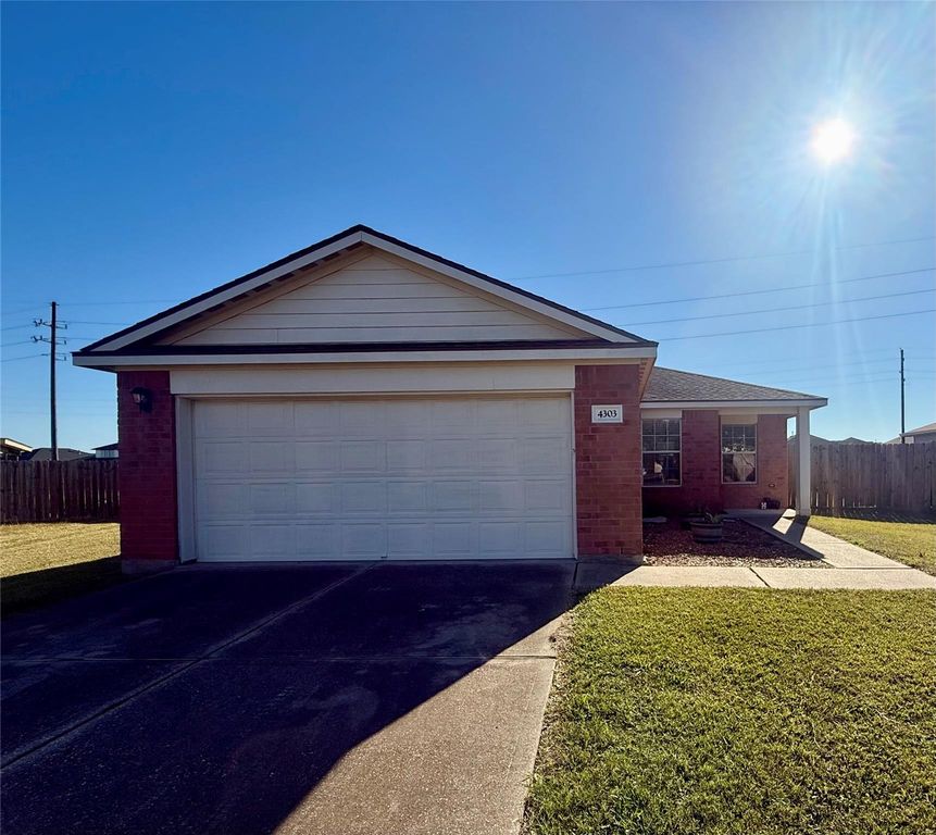 4303 Sunflower Creek Lane, Richmond, TX 77469