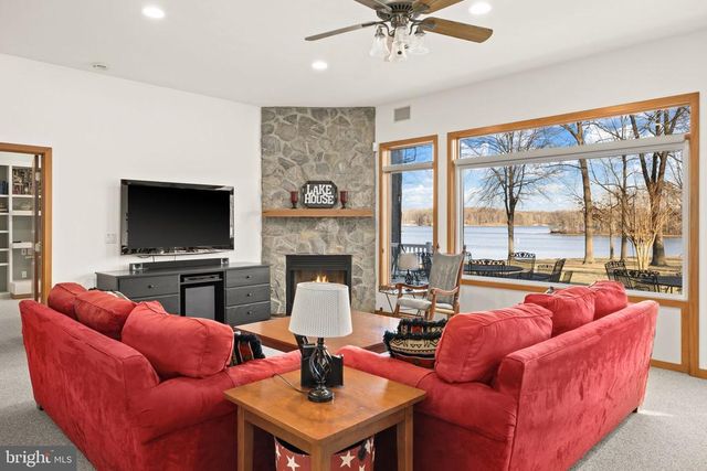 890 TALL PINES DR, Mineral, VA 23117